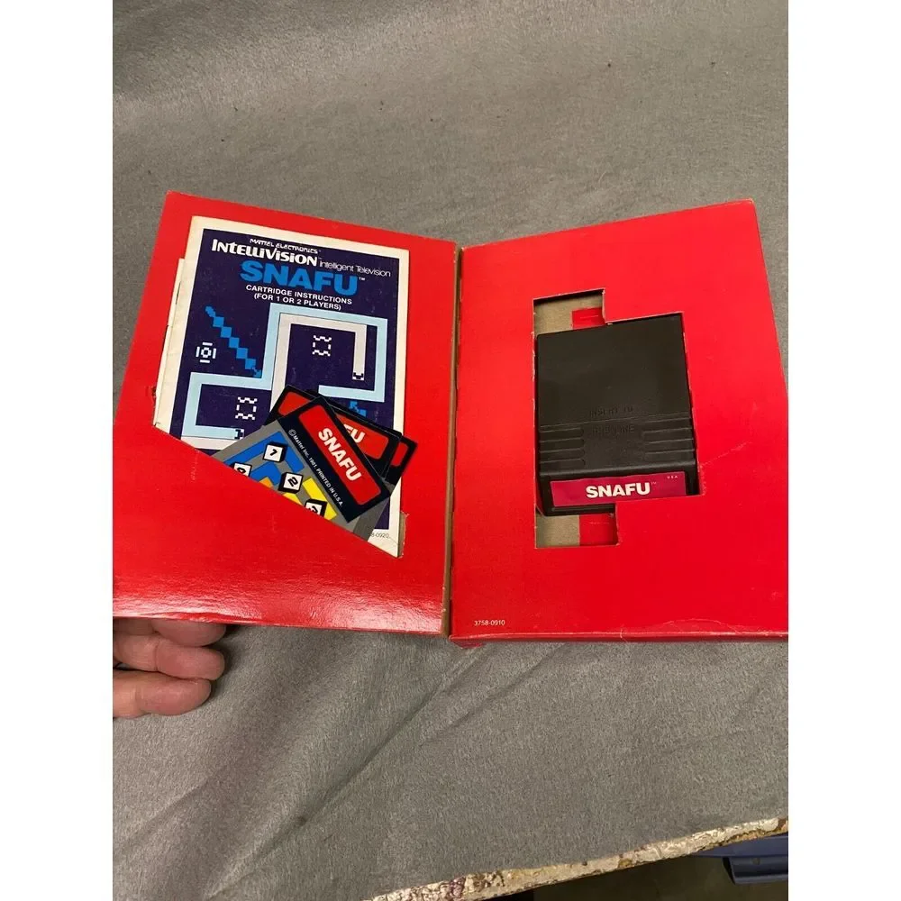VTG LOT OF 5 INTELLIVISION GAMES UTOPIA, SNAFU, ASTROSMASH, VECTRON, STAR STRIKE